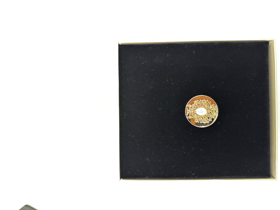 Tiziana Terenzi Velorum сотилади. Янги