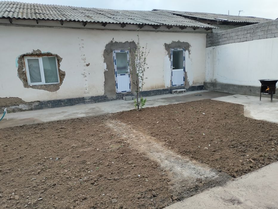 Уй ховли участка сотилад