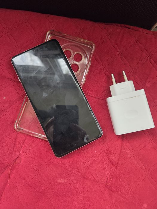 Oneplus 13 16/512 GB nu confundați cu model 12/ 2566