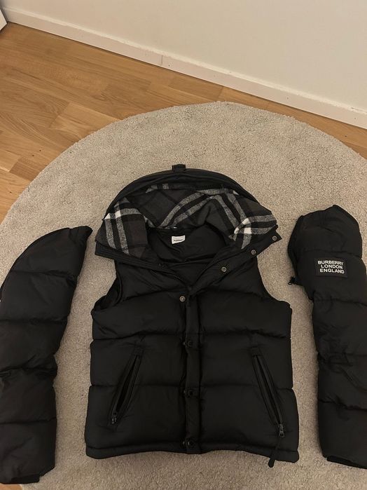 Geaca Burberry nouă full Neagra