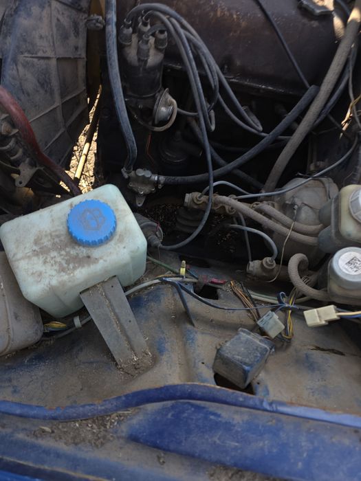 Продам Ваз 2107 на запчасти