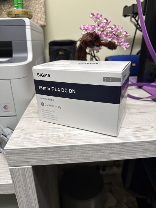 Obiectiv Sigma 16 mm, f1.4, montura sony e + cutie