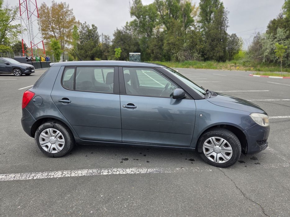 Vând skoda fabia