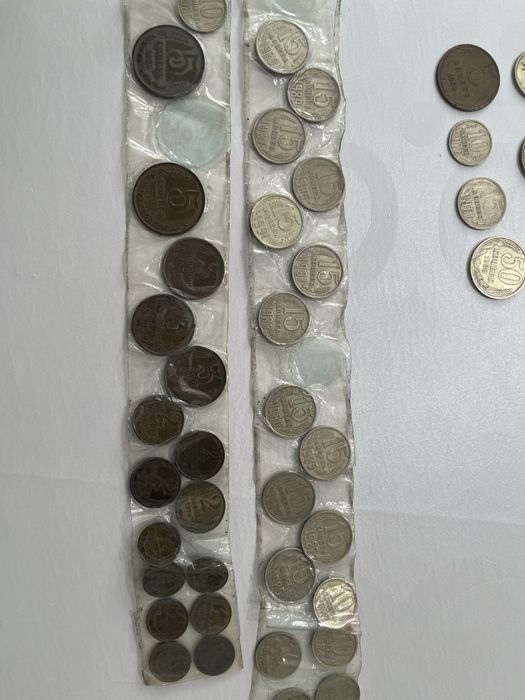 Продам старые монеты