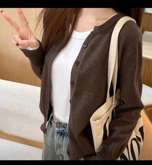 Срочно продам кофточки ,