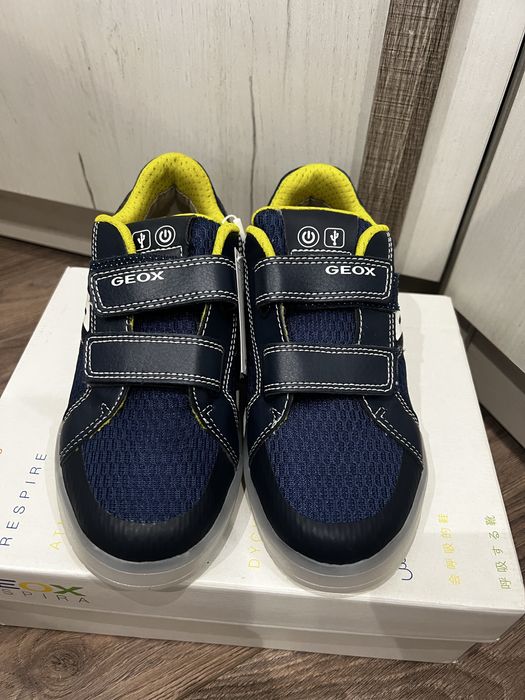 Детски обувки GEOX 33