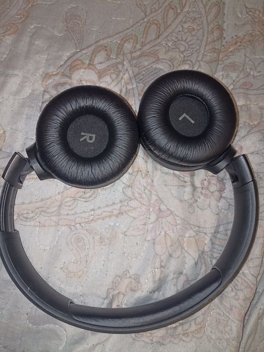 Jbl наушники черные хорошие