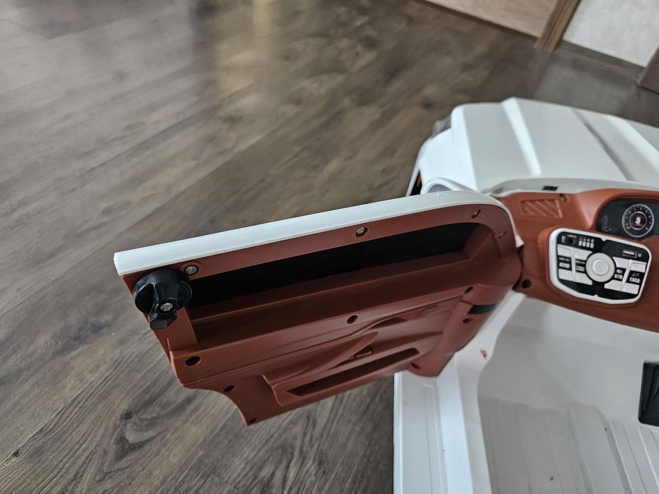 Продам детский автомобиль