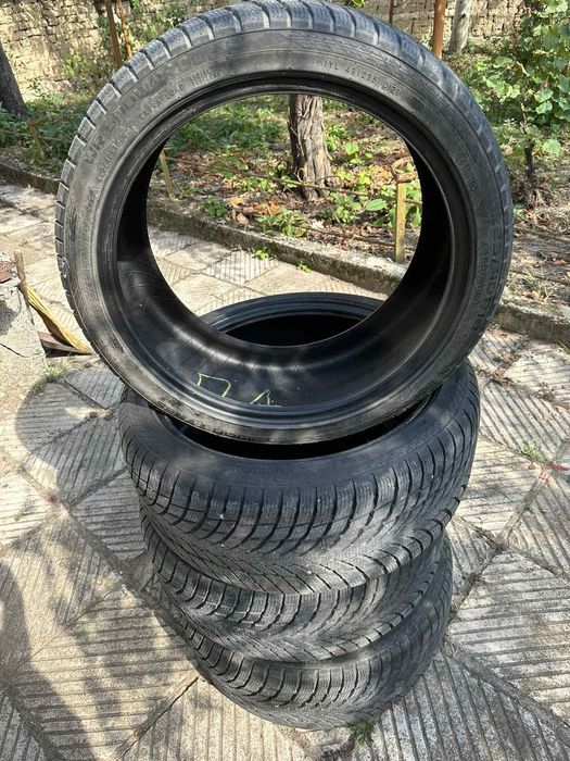 225/40/18 Nokian M+S