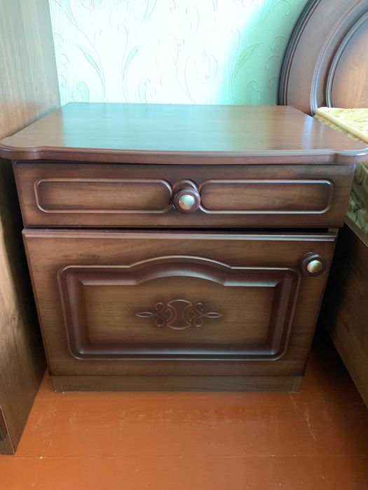 Продается спальный  гарнитур