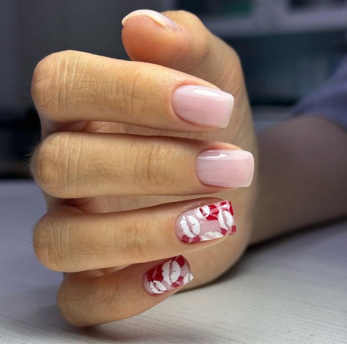 Маникюр/наращивание ногтей/педикюр