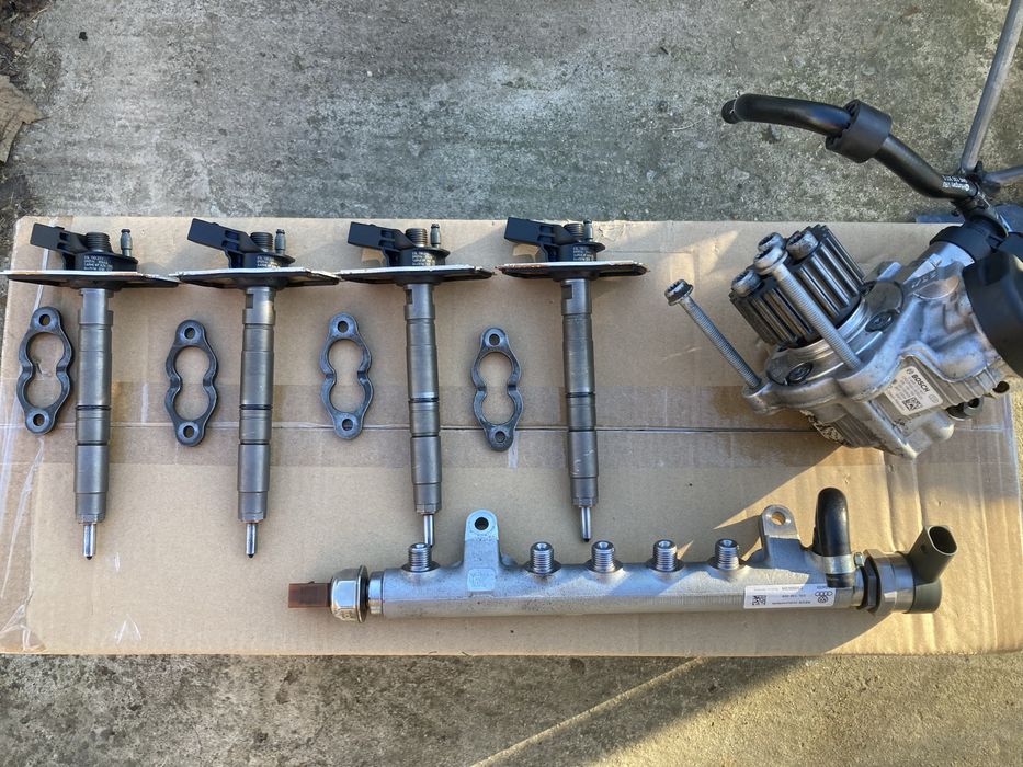 Turbina injectoare egr ambreaj clapeta piese motor  20 tdi euro 5