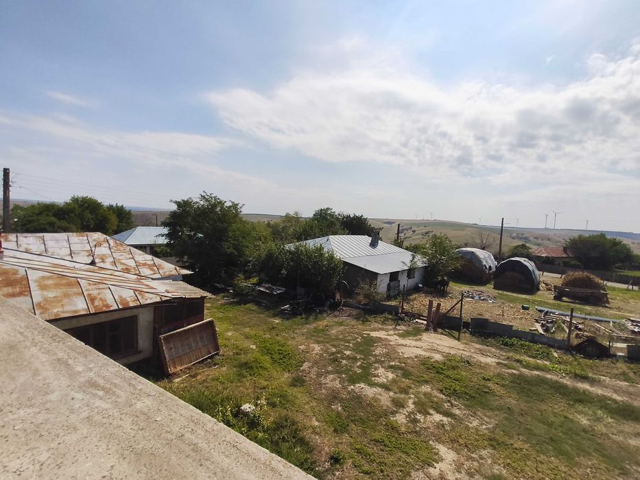 Vand casa cu teren jud.galati sat.scanteiesti
