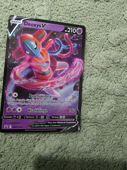 Vând carte pokemon