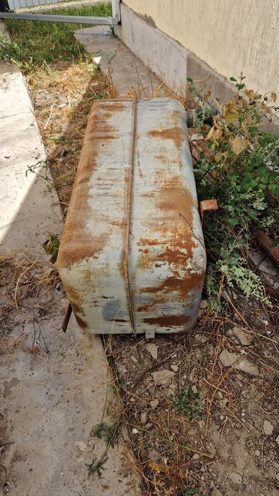 Грузовой бак сатылады