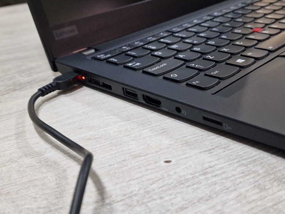 Лаптоп Lenovo ThinkPad T495 / 16GB RAM / 256 SSD / RYZEN 3 PRO / 14''