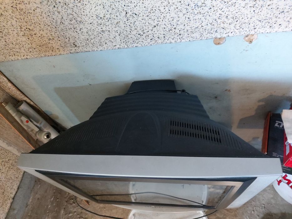 Продам телевизор lg