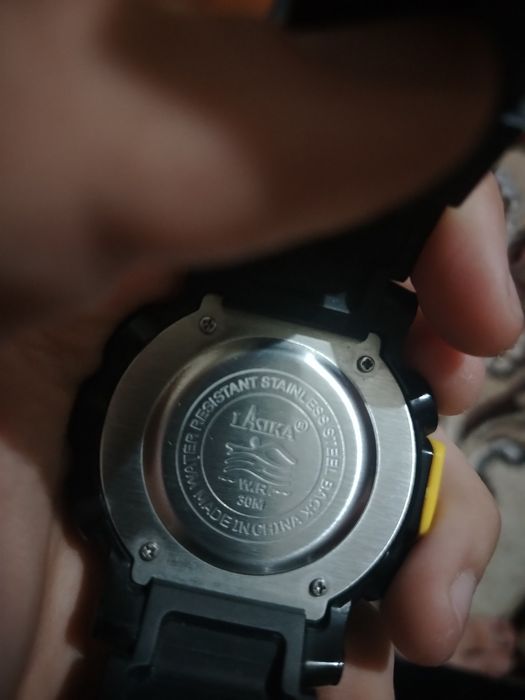 Lasika W-H9025 suv o'tmas soati sotiladi!