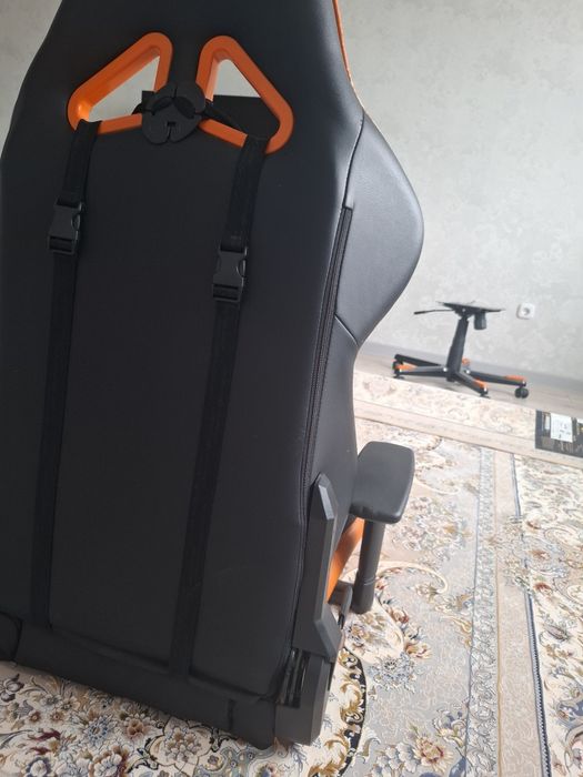 Кресло игровое DXracer
