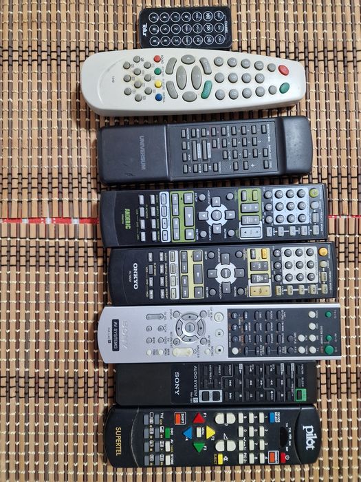 Telecomenzi tv si statii Sony,Onkyo