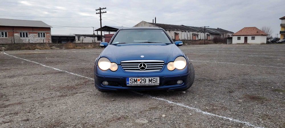 Mercedes Benz C230