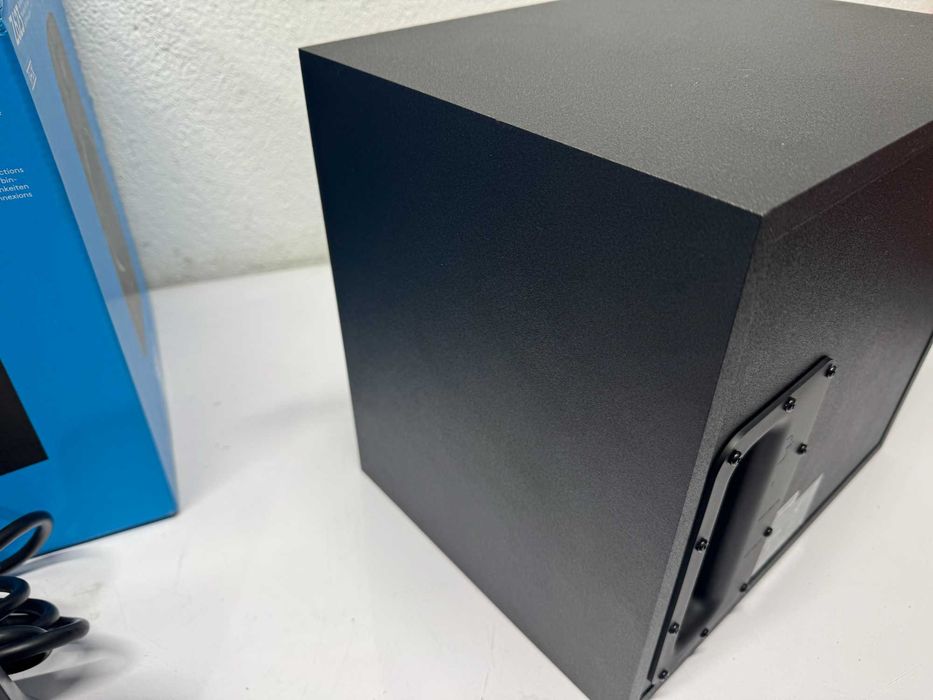 Аудио система Logitech  Z623, 2.1, 200W (130W + 2x 35W) / 400W