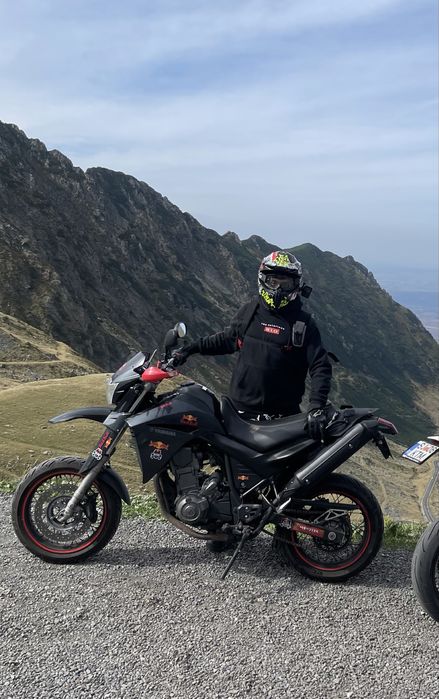 Yamaha XT660X+ top case - A2