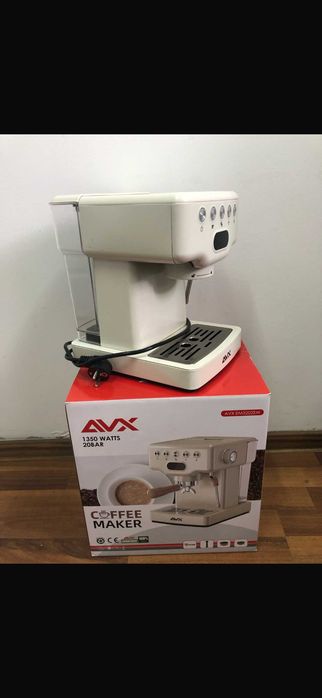 Vand Expresor Cafea AVX EM3202