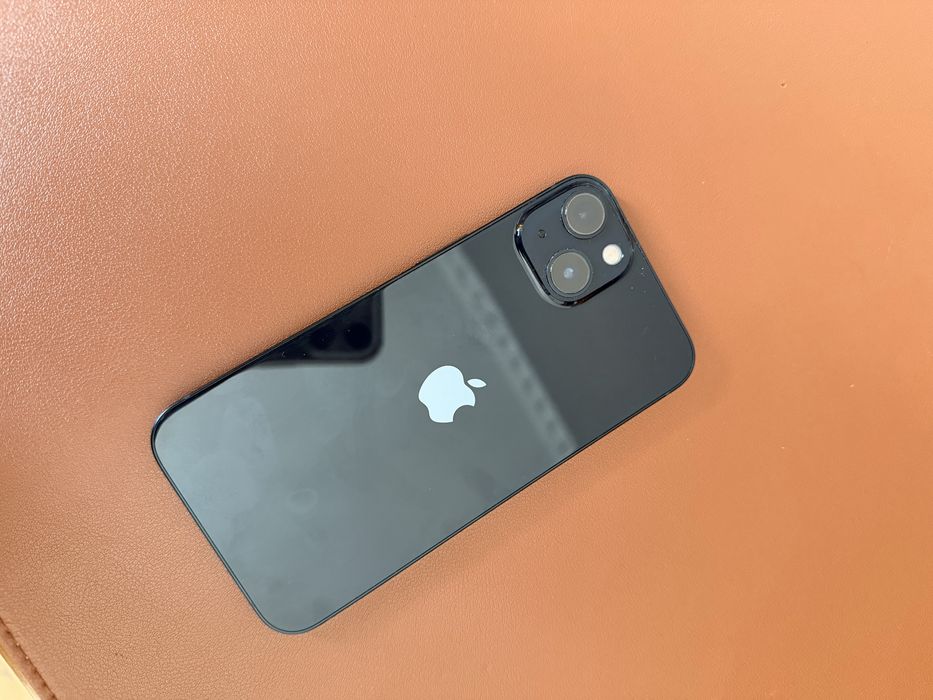 Продам iphone 13 128gb
