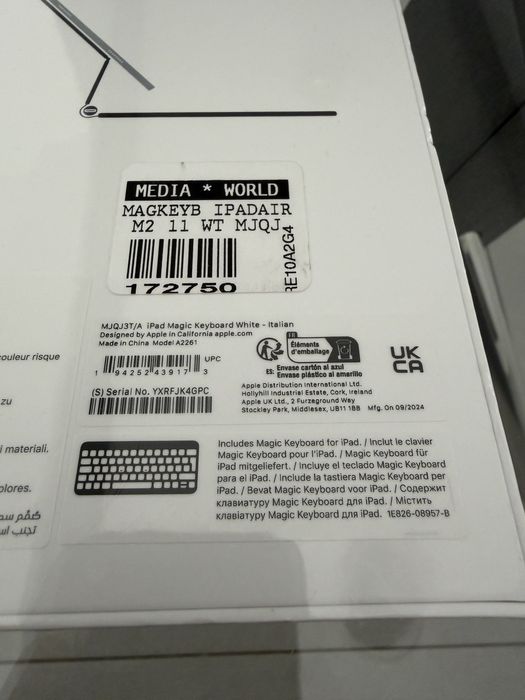 Tastatura / Husa Apple iPad Air 11 Magic Keyboard • NOUA / SIGILATA •
