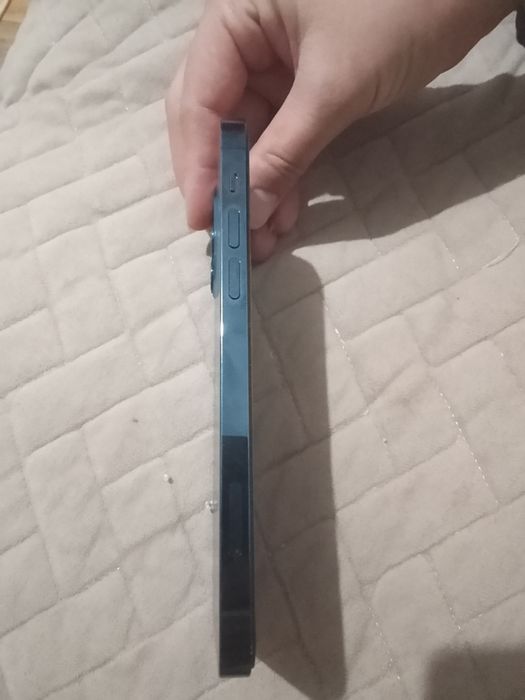 Продам Айфон 12 про