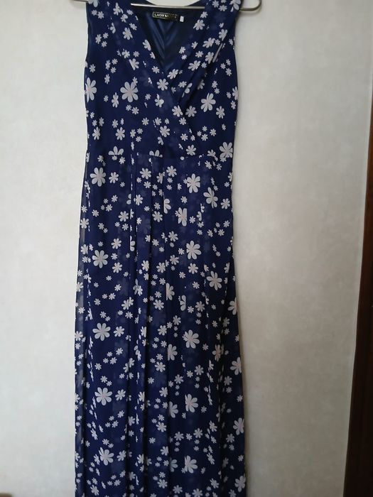 Стильные Платья в отличном состоянии