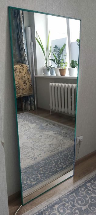Зеркало продается