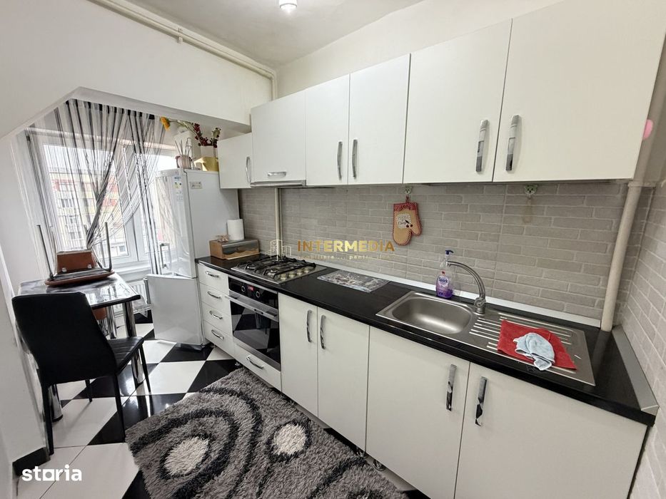 Inchirere Garsoniera 34 mp CETATE Flanco Etaj intermediarr Balcon Parc