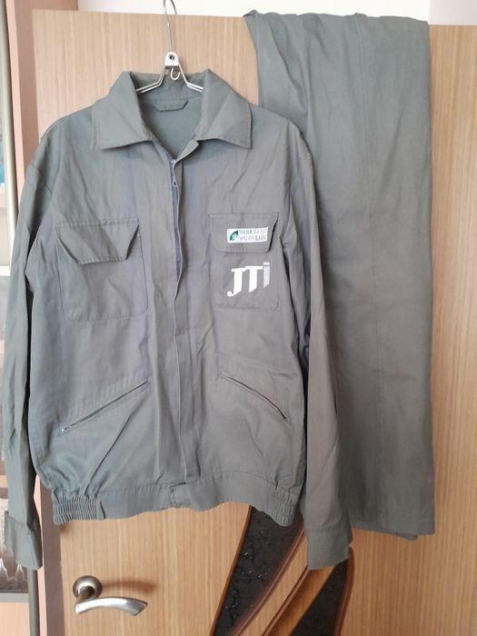 Продам спецодежду мужскую  куртку