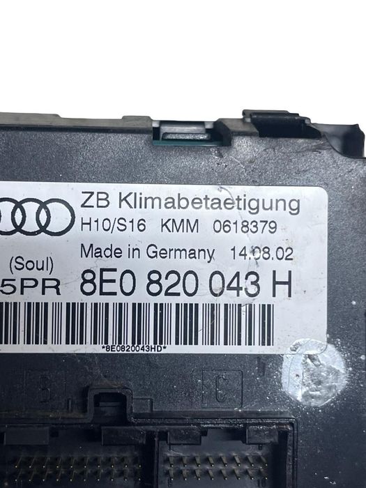 Panou Clima Audi A4 Ii 8E2, B6 2000 - 2005 8E0820043H