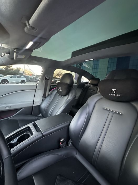 Zeekr 007 688km 75 kwt