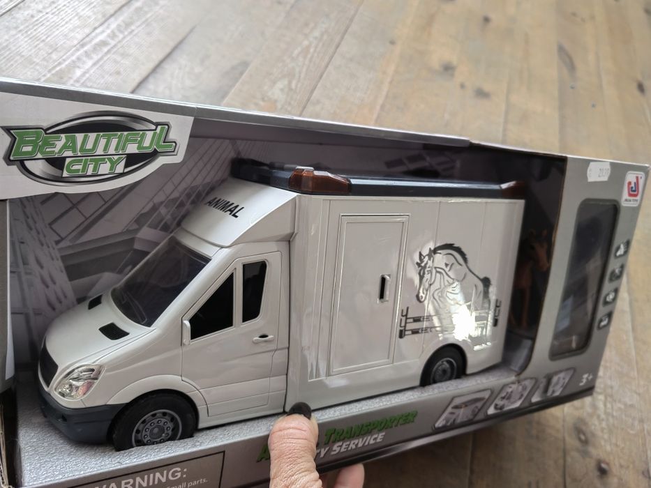 Детска Каравана с кон със звук и светлина