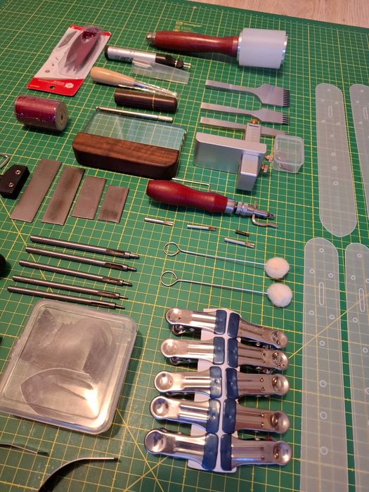 Set profesional unelte pielarie pt curele portofele, etc
