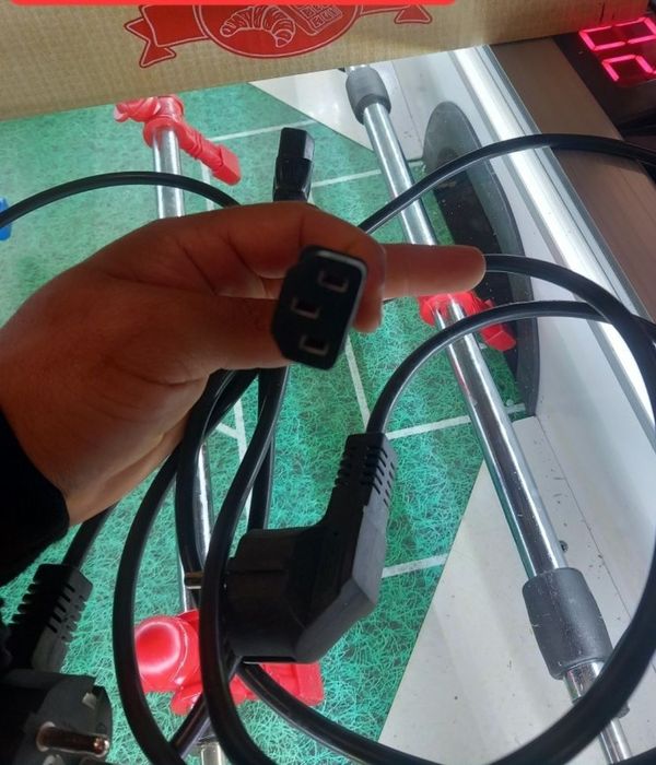 Части за въздушен хокеи и Боксови круши