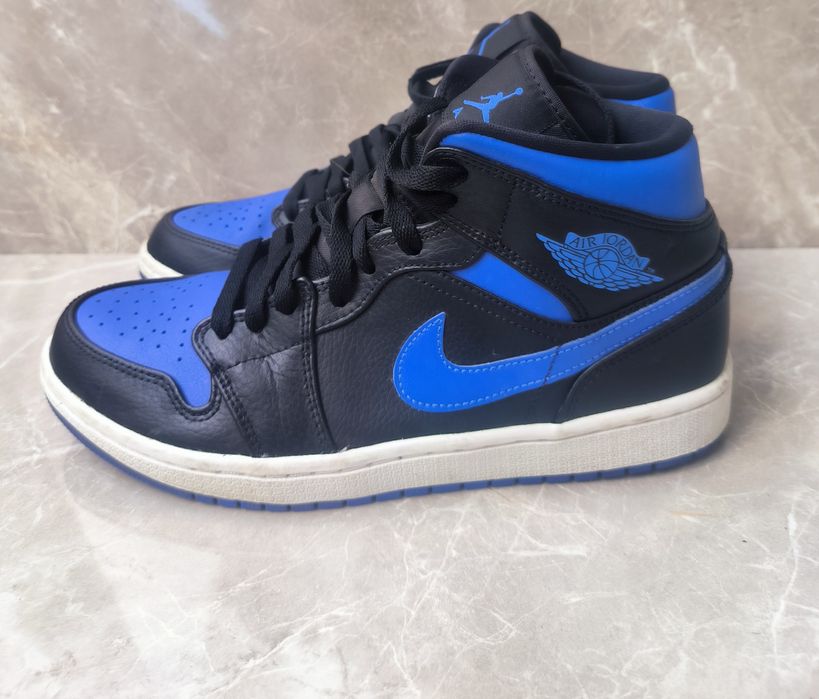 Air Jordan 1 Mid  номер 42