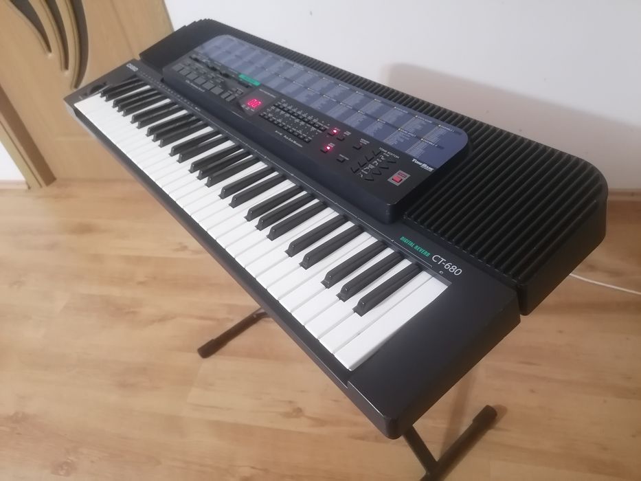 CASIO CT-680 digital reverb