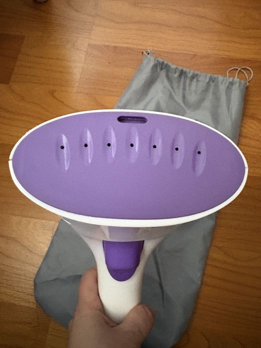 Aparat de calcat vertical cu aburi Steam&Go Philips