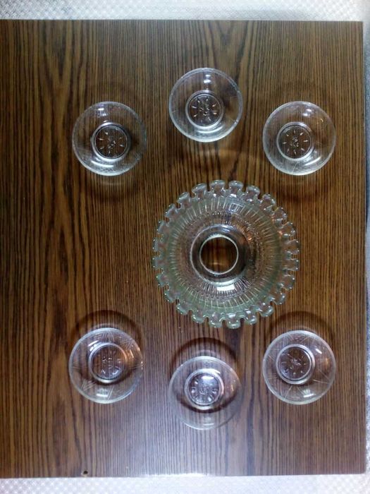 Вареницы и розетки.