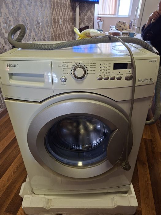 Продоётся стиральная машина Haier HW60-1279