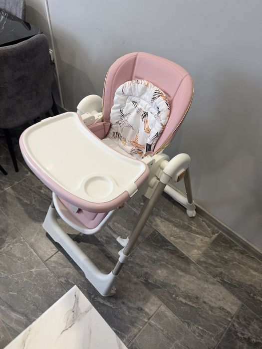 Chipolino 1 броя бебешки столчета за хранене !!!