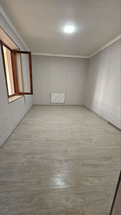 Фарход совхозида ховли  сотилади