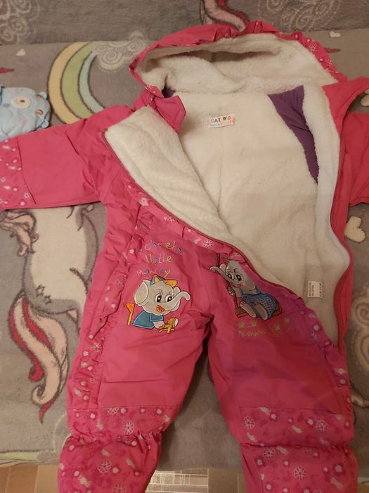 Продам комбинезоны.