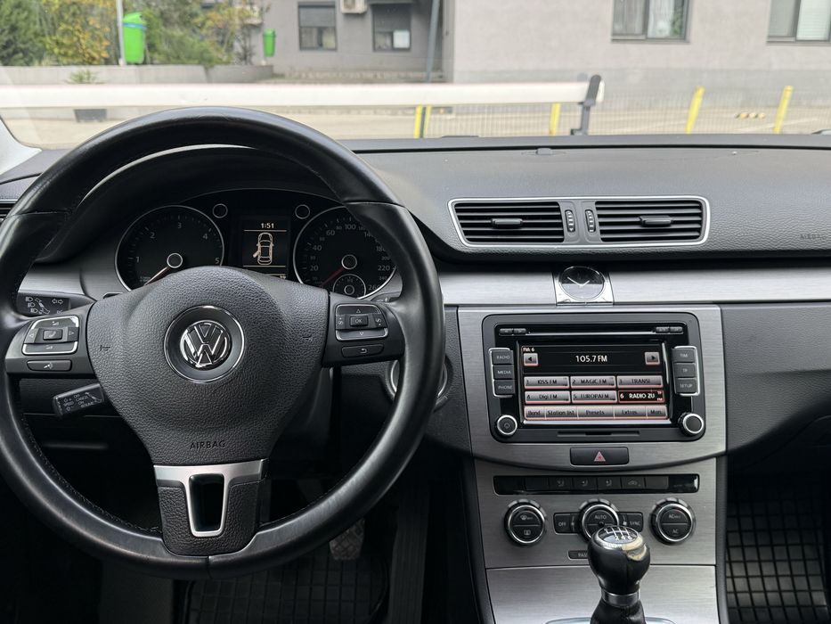 VOLKSWAGEN Passat 2012 — imagine 5