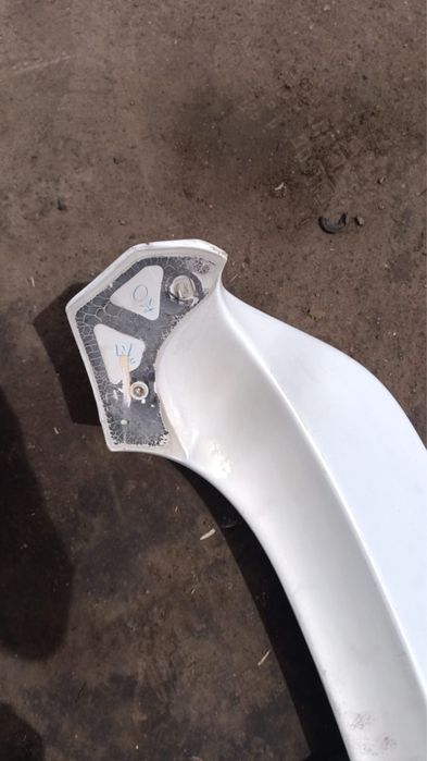 Спойлер Lexus RX300